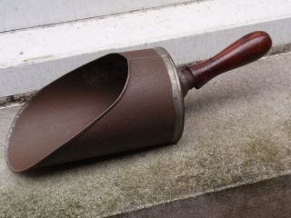 Antique Vintage Victorian Style Wood Handle With Metal Scoop Shovel