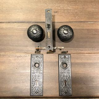 Vtg Antique Eastlake Victorian Decorative Door Knob Set Mortise Lock Back Plate