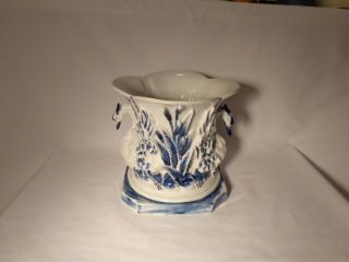 Early 19th Century Porcelain Cobalt Blue Swans Cattails Daisy Gold Jardiniere - Nr