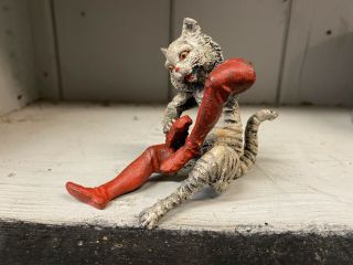cold painted bronze figure of Puss in Boots Cat Cleaning Boots After Bergman 2
