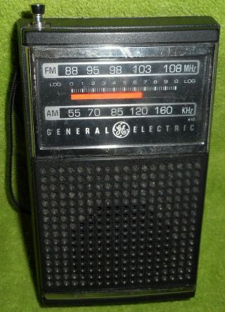 Vintage General Electric Model 7 - 2500a Transistor Radio Euc