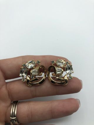 Vintage Crown Trifari Clear Rhinestone Earrings Gold Tone Clip Swirl Pat Number