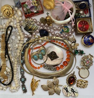 Antique Vintage Costume Jewellery Necklaces Brooches Earrings Sphinx Denton