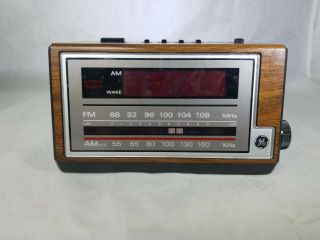 Vtg General Electric Alarm Clock AM/FM Radio Snooze GE 7 - 4601A Wood Grain 2