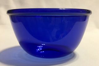 Stunning Vtg Arcoroc Deep Cobalt Blue Glass Mixing Bowl France Rolled Rim 5 7/8”