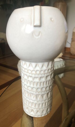 West Elm Atelier Stella Abstract Geometric Antique White Face Vase 9.  25” Great