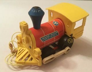 Vintage Fisher Price Toot - Toot Pull Train 643 1966