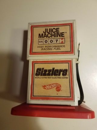 Mattel Hot Wheels,  Sizzlers Juice Machine Gas Pump 1970’s Vintage Accessories