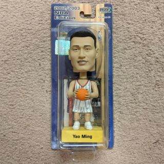 2002 - 03 Upper Deck Playmakers Yao Ming Bobblehead