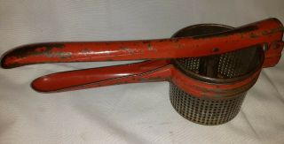 Vintage Handy Things Metal Potato Masher Ricer Strainer With Red Handle S/h