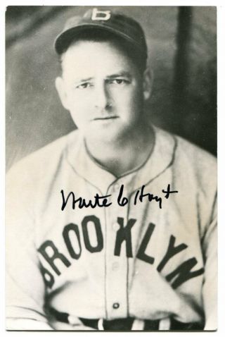 Waite Hoyt Dodgers Signed 3.  5 X 5.  5 Vintage Postcard
