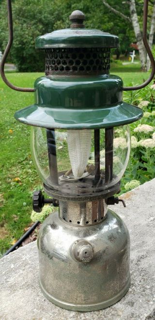 Vintage Coleman 242 - c Single Mantle Gasoline Lantern Dsted March 1948 2