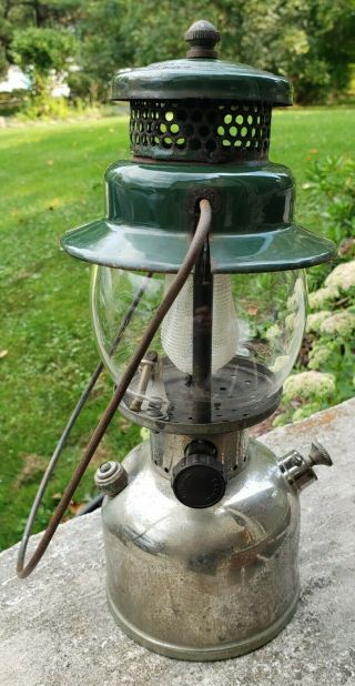 Vintage Coleman 242 - c Single Mantle Gasoline Lantern Dsted March 1948 3