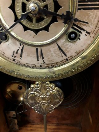Antique WATERBURY Mantel Clock w Alarm GINGERBREAD Wooden Case 8 Day Harlem RUNS 3
