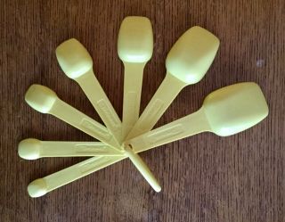 Complete Set of 7 Vintage Tupperware Measuring Spoons & Ring - Bright Yellow 2