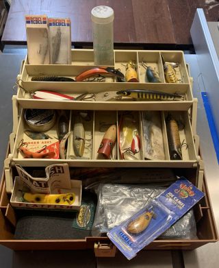 Vintage Fishing Plano Hard To Find Tackle Box Full Of Vintage Lures And Gear