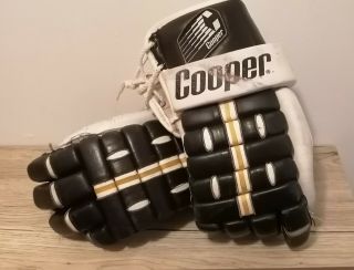 Vintage Cooper Hockey Gloves Adult Size All Leather. 2