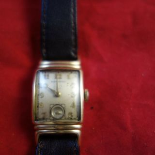 Vintage Hamilton Wristwatch 14k Gold Filled 19 Jewels 982 (jm)