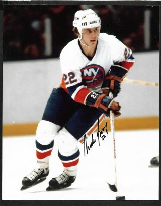 Autographed Nhl Photo: 22 Mike Bossy,  York Islanders,  8x10,  Color Authentic