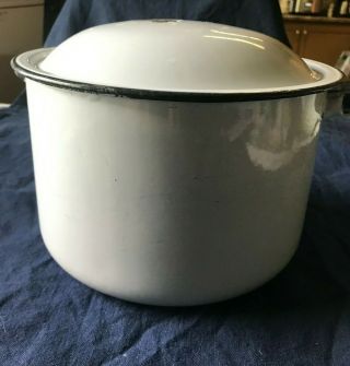 Vintage Enamelware 8 Qt Stock Pot W/lid White W/ Black Trim 8.  25 