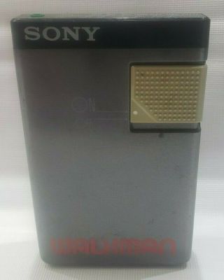 Sony Walkman Srf - 19w Fm/am Radio Receiver With Belt Clip Vintage Grey
