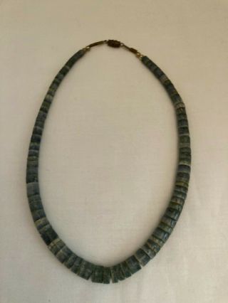 Vintage Hawaiian Green Puka Shell Bead Choker Necklace 17 3/4 Inches