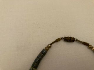 Vintage Hawaiian Green Puka Shell Bead Choker Necklace 17 3/4 Inches 3