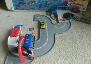 Hot Wheels Vintage Ford Dealership And Service Station Combo Play Set