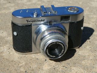Camera Classic Vintage Voigtlander 35 Mm Film Camera & Case - German