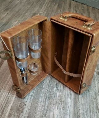 Vintage Liquor Travel Case