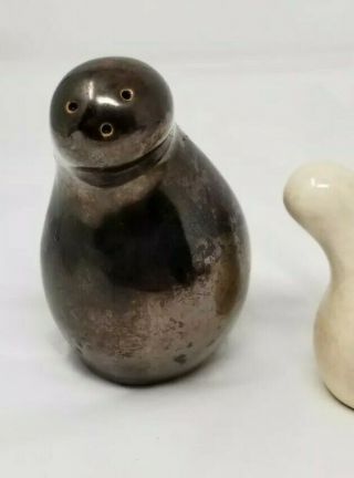Vintage Mid Century Modern Abstract Salt And Pepper Shakers - gray and white 3