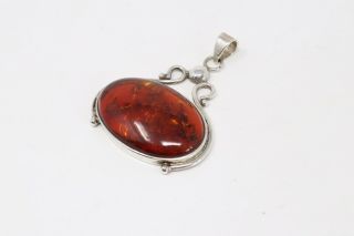 A Large Heavy Vintage Sterling Silver 925 Oval Amber Pendant 15g 22531