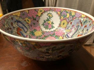 Vintage/antique Chinese Porcelain Famille Rose Large Bowl