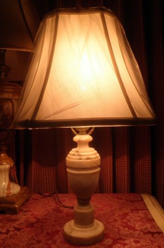 Vtg Neoclassical Hand Carved Alabaster Marble Urn Motif Table Lamp