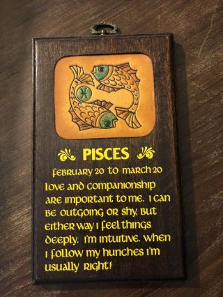 Vintage Wallace Berrie Pisces Sign Horoscope Zodiac April Birthday Late Century