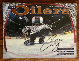 Nhl Canucks Vs Edmonton Oilers Program - Apr 5,  1997 - Signed By Curtis Joseph