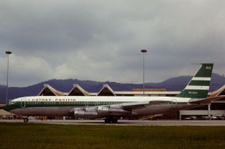35mm Colour Slide Of Cathay Pacific Boeing 707 - 351c Vr - Hhj In 1980