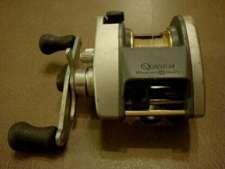 Vintage Quantum 1310mg Dynamag Silver Baitcasting Fishing Reel