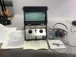 Vintage Ambco Model 610 Otometer Screening Audiometer hearing tester portable 2