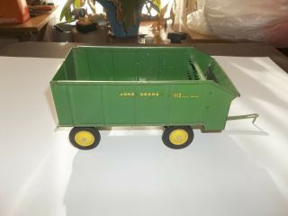 Vintage 1/16 John Deere 112 Chuck Wagon Farm Toy Tractor Implement Ertl