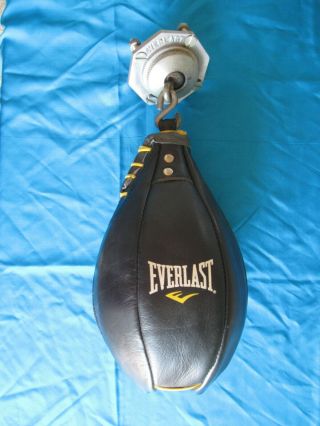 Everlast Leather Speed Bag With Ceiling Mount,  Black Possibly Vintage