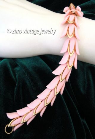 Vintage 50’s Coro Signed Pink Thermoset Plastic Tulip Flower Gold Link Bracelet
