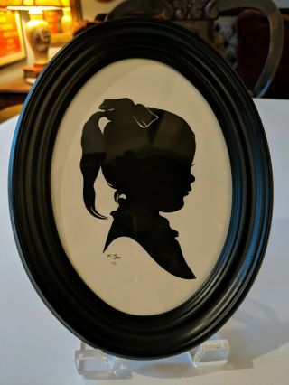 SWEET Vintage Silhouette Oval Frame Picture Young Girl ❤️ Signed by Artist 1990 3