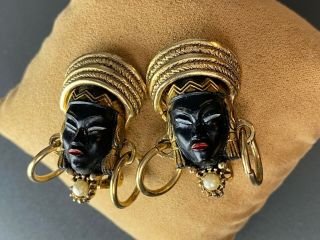 Vintage Unsigned Selro Selini African Queen Clip Earrings (gold Tone Tassels)