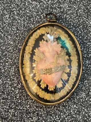 ANTIQUE EX VOTO OFF THE SACRED HEART UNDER DOMED GLASS/ FRENCH 1800’s 2.  5”x2” 3