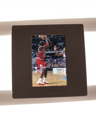 Michael Jordan CHICAGO BULLS - 35mm Basketball Slide 2