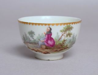 A Fine Quality Antique 18thc Zurich Swiss Porcelain Tea Bowl