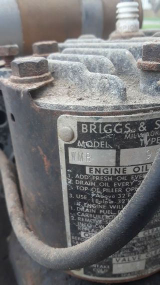 Antique Vintage Briggs & Stratton Model WMB Cast Iron Gasoline Engine. 3