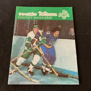1973 - 74 Whl Hockey Program Seattle Totems Vs San Diego Gulls April 7th 1974 Game