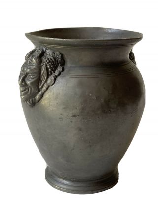 Vase Ancien Étain Xviiième Figurant Têtes De Satyr Grotesque Antique French 18th